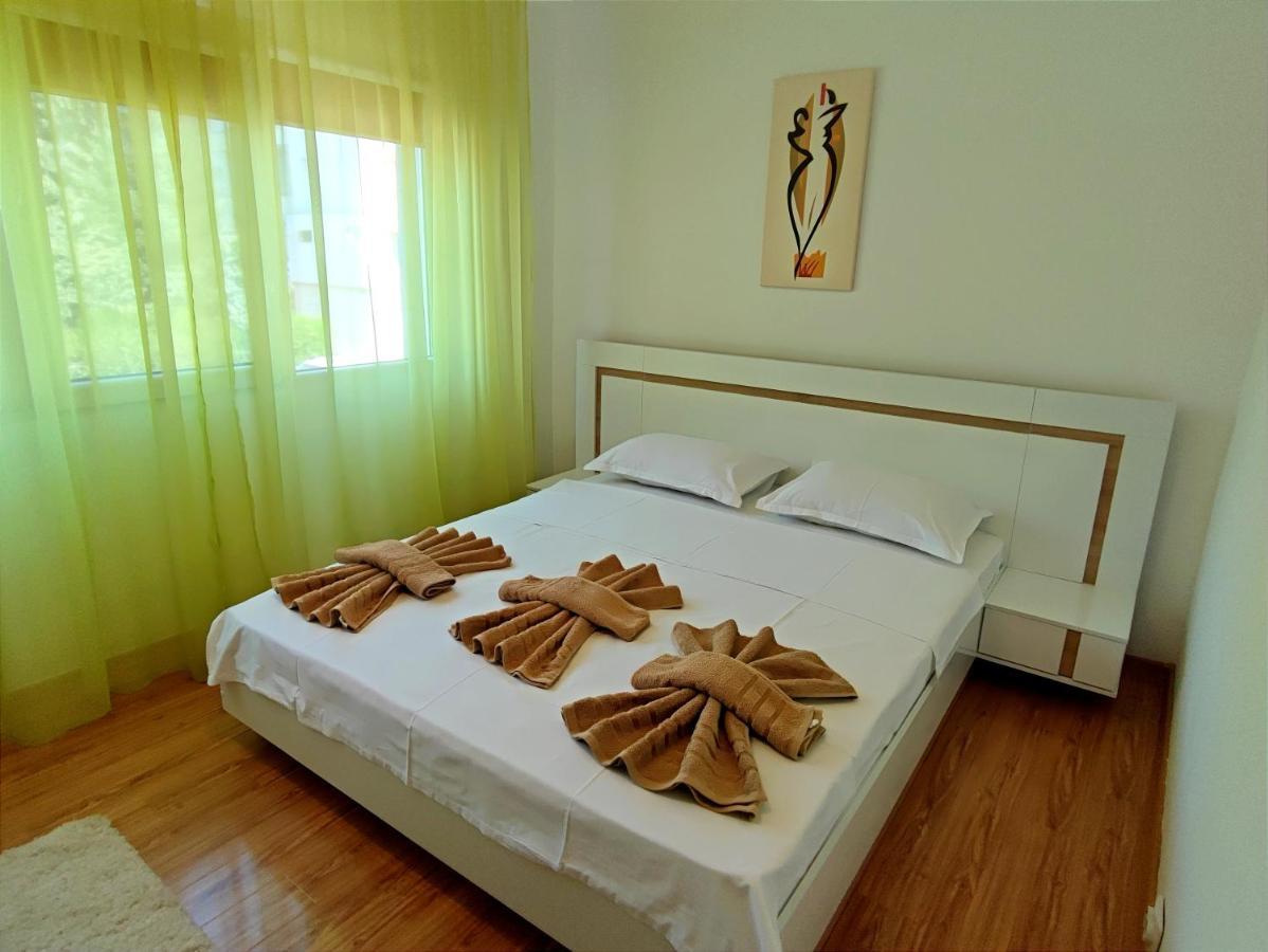 Deea Apartment Orsova Exterior photo